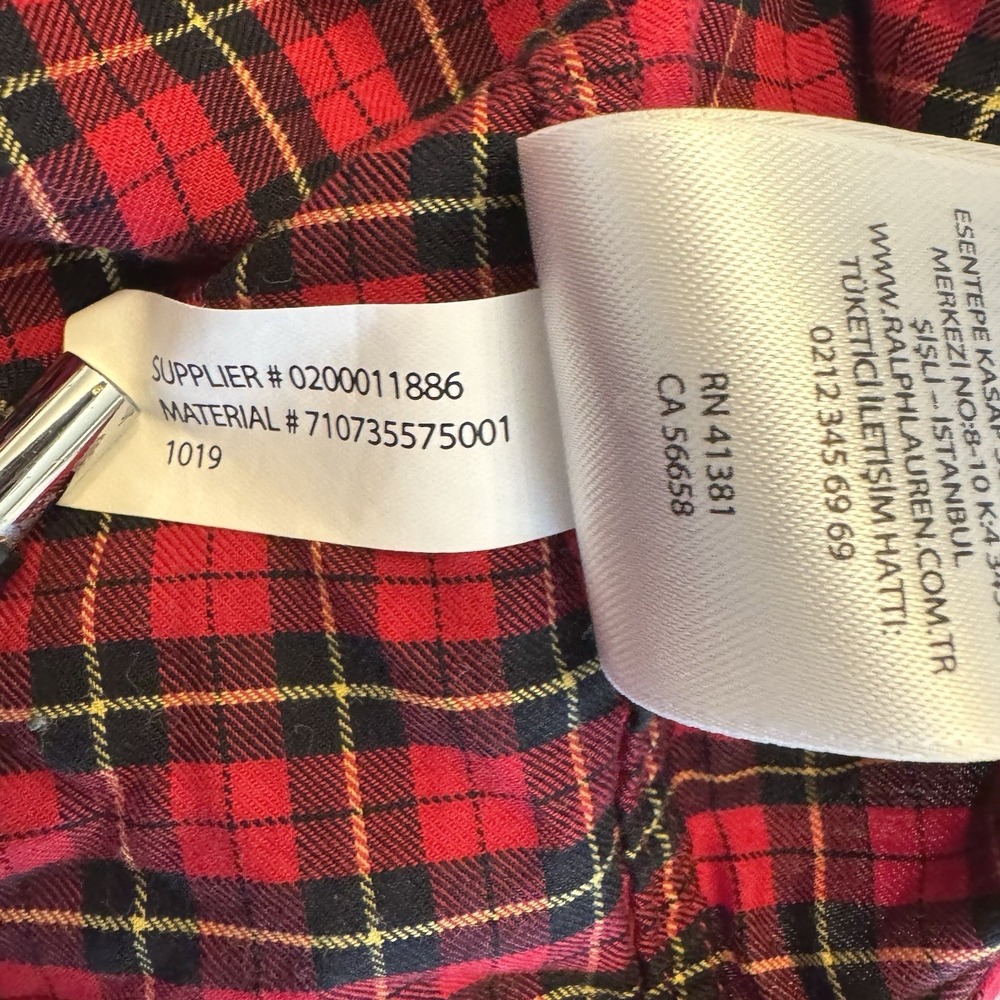 Ralph Lauren Button Down Shirt Large Red Black Plaid Classic Fit Long Sleeve - Picture 8 of 8